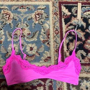 SKIMS FITS EVERYBODY LACE SCOOPNECK BRA